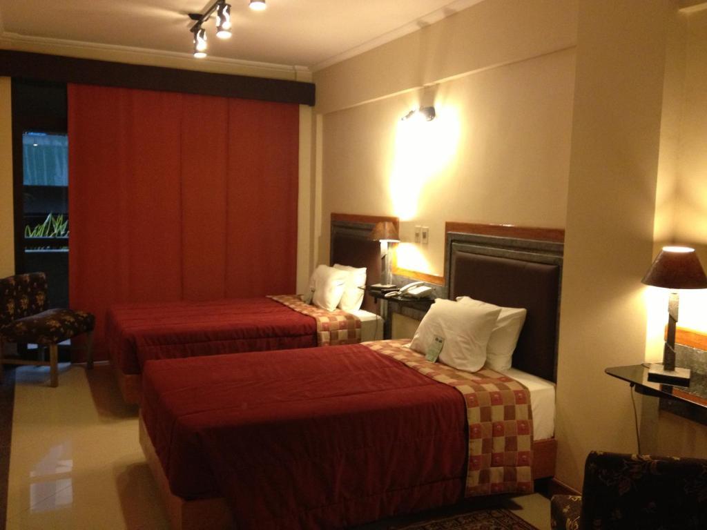 Aspen Hotel & Apart Asuncion Bilik gambar