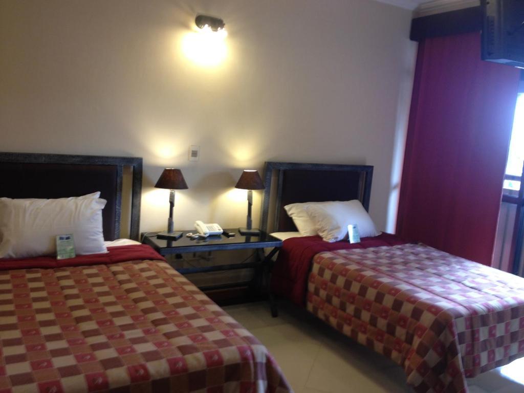 Aspen Hotel & Apart Asuncion Bilik gambar